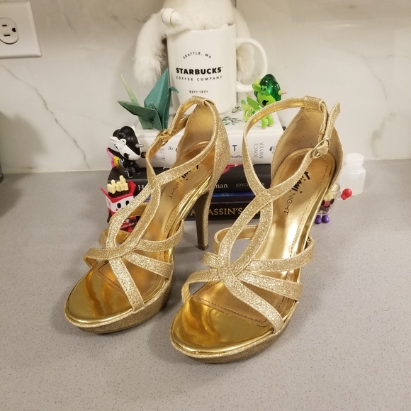 STILL AVAILABLE- Gold glitter Fioni NIGHT heels - Picture 3 of 5